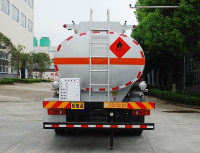 國(guó)六東風(fēng)天錦12.6方加油車(chē) 國(guó)六東風(fēng)天錦12.6方加油車(chē)